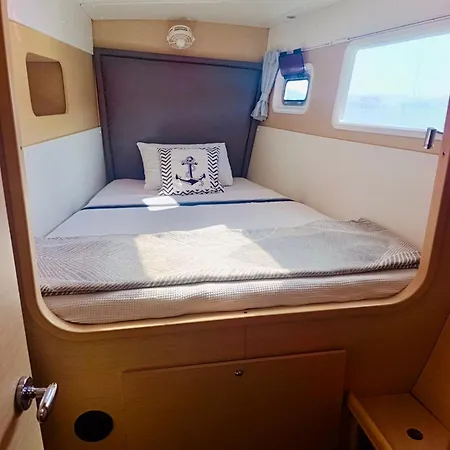 Catamaran Yatch Tour Bådhotel *